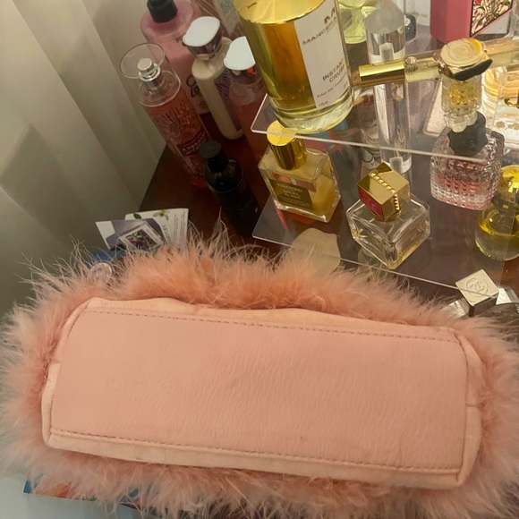 Fur Cluch - Picture 3 of 3